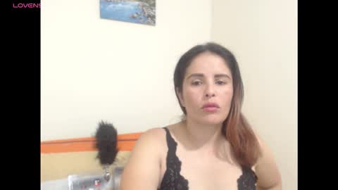 Snapshot of naugthymilf23 chatting on February 9, 2026, 8:40 am keyra online show from February 9, 2026, 8:40 am