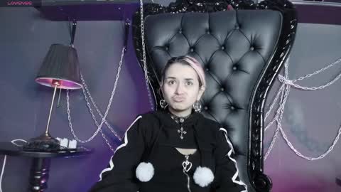 Navier  online show from April 17, 2026, 3:09 am