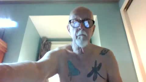 navyman1962 online show from April 10, 2026, 4:39 am