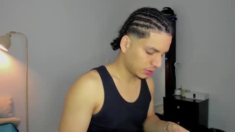 Snapshot of naxttan chatting on October 4, 2025, 4:43 am Natan online show from October 4, 2025, 4:43 am