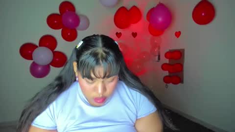 nayara_hinny online show from February 6, 2026, 4:06 am