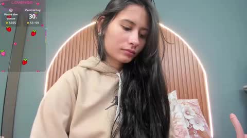 Naye  online show from October 15, 2025, 3:39 am