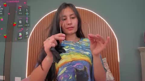 Naye  online show from December 2, 2025, 3:34 am