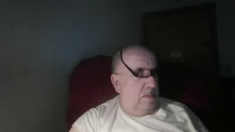Snapshot of needlesslove chatting on July 10, 2026, 12:48 am Tom online show from July 10, 2026, 12:48 am