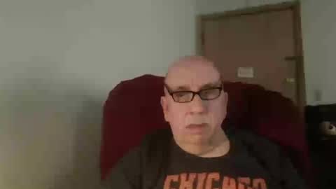Snapshot of needlesslove chatting on July 12, 2026, 11:07 pm Tom online show from July 12, 2026, 11:07 pm