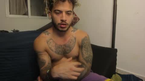 Nei turn green online show from January 21, 2025, 4:10 am