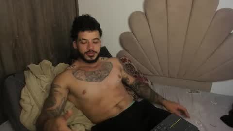 Nei turn green online show from October 18, 2025, 7:36 pm