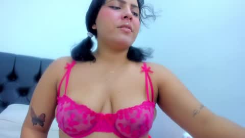 Snapshot of neferet_opal chatting on January 11, 2025, 11:46 pm neferet_opal online show from January 11, 2025, 11:46 pm
