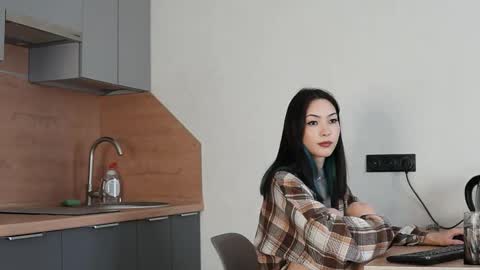 Kemi  online show from February 21, 2026, 5:08 am