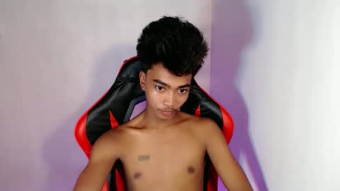 Snapshot of neil_asian69 chatting on October 16, 2025, 4:13 am neil_asian69 online show from October 16, 2025, 4:13 am