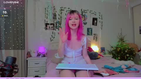 neko_kitsune online show from January 2, 2025, 8:28 am