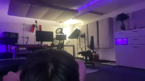 nemcahot online show from January 9, 2025, 6:06 am