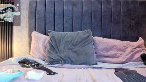 Snapshot of nemesis_castel chatting on February 13, 2025, 8:34 pm Nemesis online show from February 13, 2025, 8:34 pm