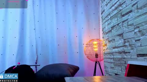 Salome Nena cupcake online show from March 20, 2026, 11:04 am