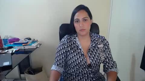 Snapshot of neny445 chatting on December 4, 2024, 2:15 pm kelly lopez online show from December 4, 2024, 2:15 pm