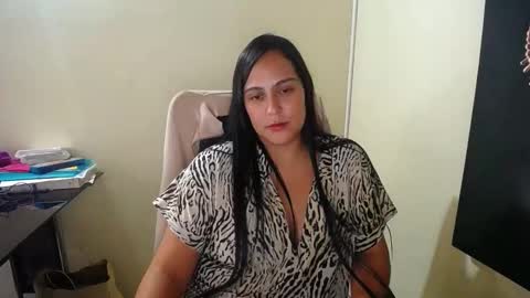 Snapshot of neny445 chatting on December 10, 2024, 8:16 pm kelly lopez online show from December 10, 2024, 8:16 pm