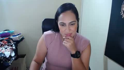 Snapshot of neny445 chatting on February 1, 2025, 1:51 pm kelly lopez online show from February 1, 2025, 1:51 pm