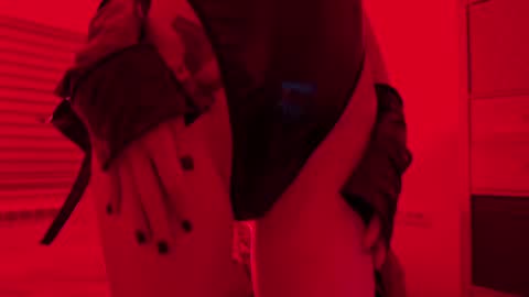 maeve  online show from December 28, 2024, 2:54 am