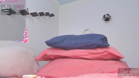 Snapshot of nesferet_sanz chatting on September 15, 2025, 7:58 pm Aleja online show from September 15, 2025, 7:58 pm