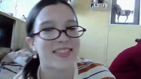 nessa2007 online show from May 16, 2026, 1:43 pm