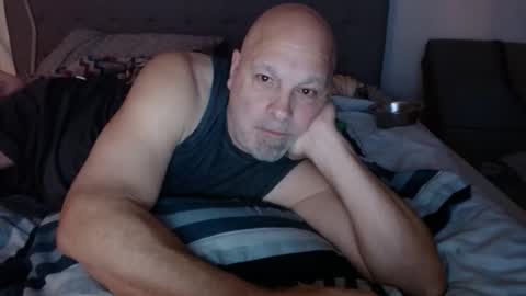 nethggoes85 online show from November 17, 2025, 3:01 am