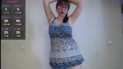 nettie789 online show from March 26, 2026, 4:51 am