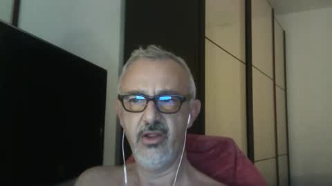 nevenerabis online show from October 5, 2025, 6:39 pm