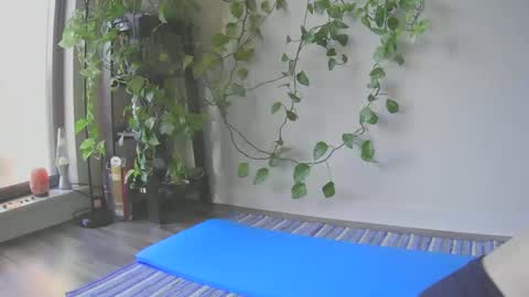 luna online show from December 8, 2024, 9:30 pm