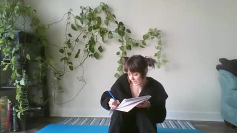 luna online show from January 3, 2025, 6:57 pm