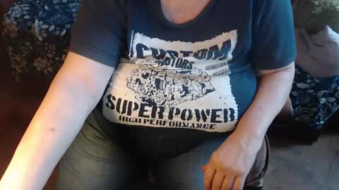 Lilly  online show from February 3, 2025, 11:20 am