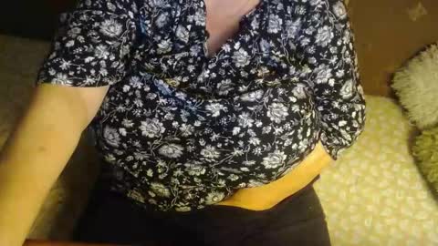 Lilly  online show from October 31, 2025, 8:21 pm