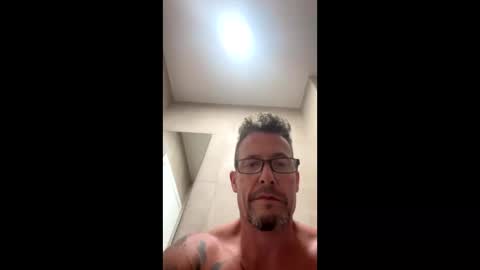 Newbdes online show from February 9, 2025, 3:56 pm