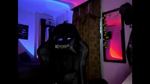 Snapshot of newbigking777 chatting on February 24, 2026, 11:19 am newbigking777 online show from February 24, 2026, 11:19 am