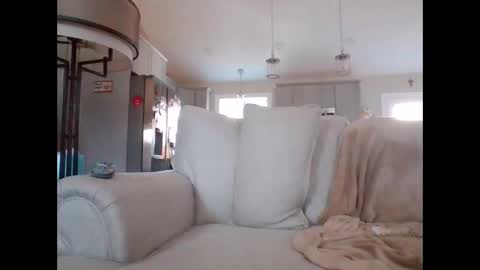 newhallboxer online show from December 31, 2024, 2:47 pm