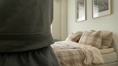 Henry online show from February 21, 2026, 12:39 pm