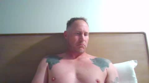 Snapshot of newportman1030 chatting on March 1, 2025, 1:53 am amandandhisgirl online show from March 1, 2025, 1:53 am