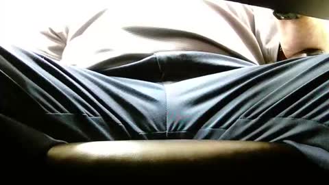 Snapshot of newtothis1015 chatting on November 4, 2025, 9:25 pm Daring online show from November 4, 2025, 9:25 pm