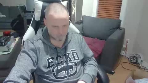 Snapshot of newvvorld chatting on March 9, 2026, 12:36 am NewWorld online show from March 9, 2026, 12:36 am