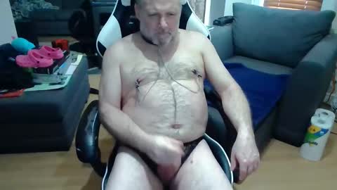 Snapshot of newvvorld chatting on April 10, 2026, 6:45 pm NewWorld online show from April 10, 2026, 6:45 pm