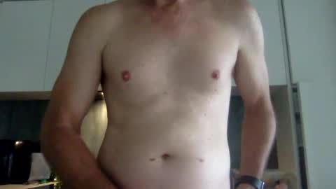 Snapshot of newysub75 chatting on December 18, 2024, 5:15 am newysub75 online show from December 18, 2024, 5:15 am