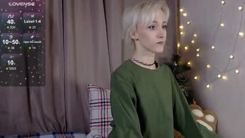 Snapshot of nextvibe1 chatting on December 22, 2025, 6:38 pm NextVibe1 online show from December 22, 2025, 6:38 pm