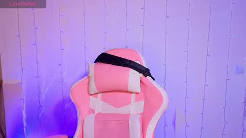 nexxxusme online show from February 13, 2026, 1:01 am