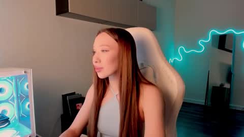 Mina online show from February 24, 2026, 7:39 am