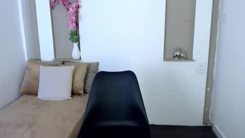 Neysha online show from January 9, 2026, 2:31 pm