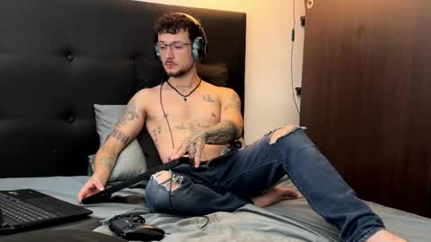 neythancopper online show from February 11, 2026, 11:59 am