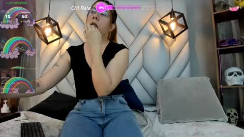 Snapshot of nezukokamado1_ chatting on February 4, 2025, 7:44 pm Milena online show from February 4, 2025, 7:44 pm