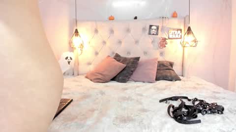 Snapshot of nezukokamado1_ chatting on November 8, 2025, 1:33 pm Milena online show from November 8, 2025, 1:33 pm