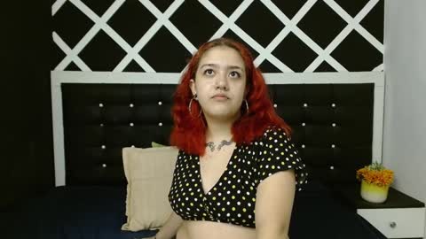 Estefani  online show from December 31, 2024, 10:48 am