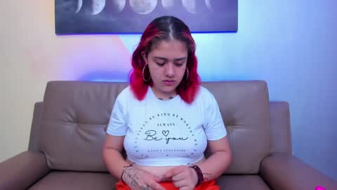 Estefani  online show from January 29, 2025, 12:02 pm