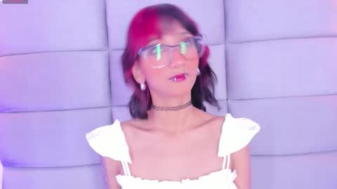 Nia online show from January 18, 2026, 12:09 pm